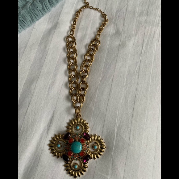 NWOT Gorgeous statement-making golden necklace - Picture 1 of 4